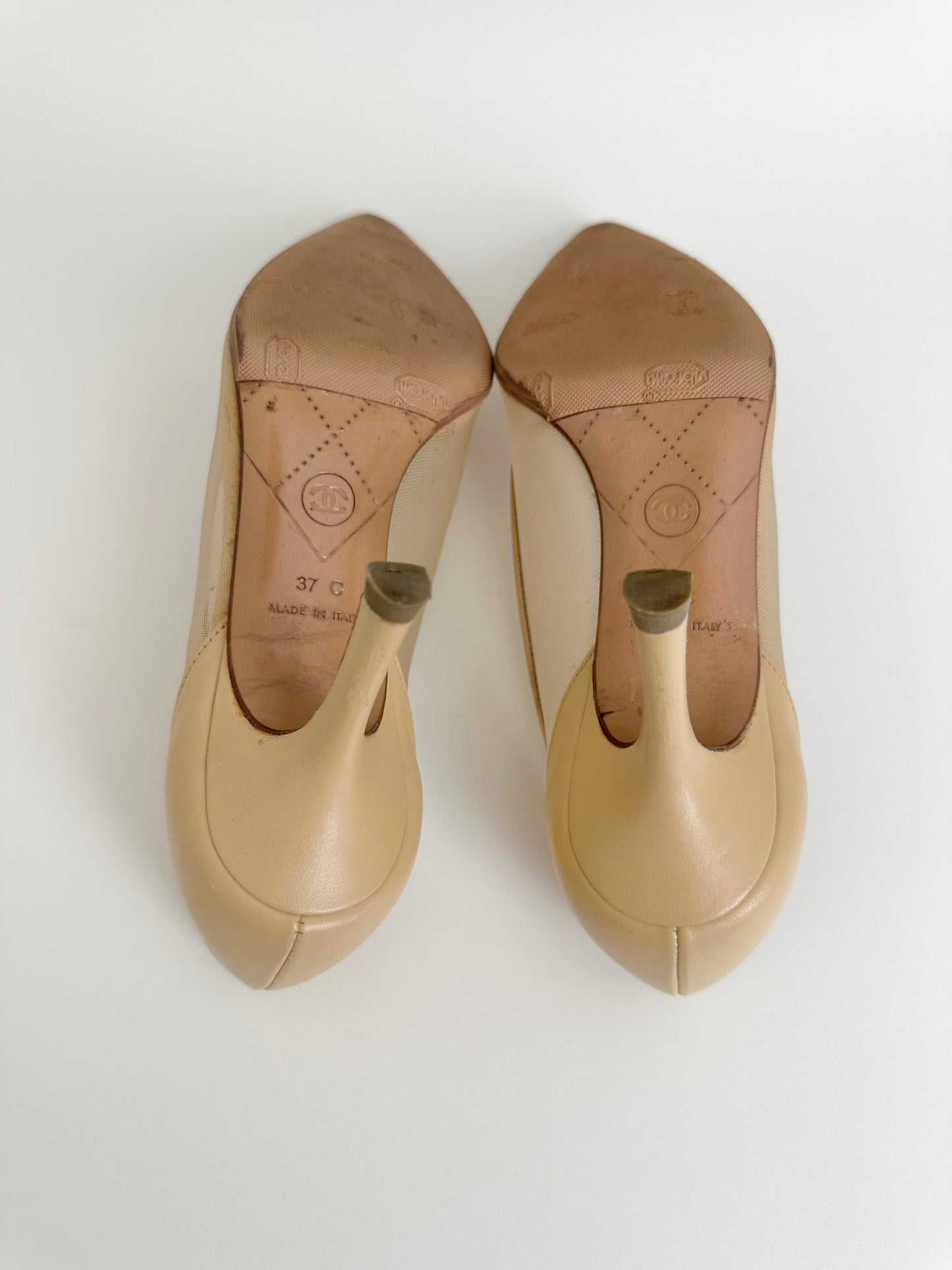 Chanel Beige Mesh Logo Pumps 37