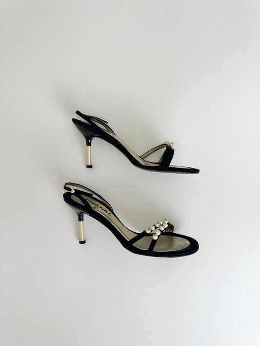 Chanel Pearl Logo Sandals 37.5