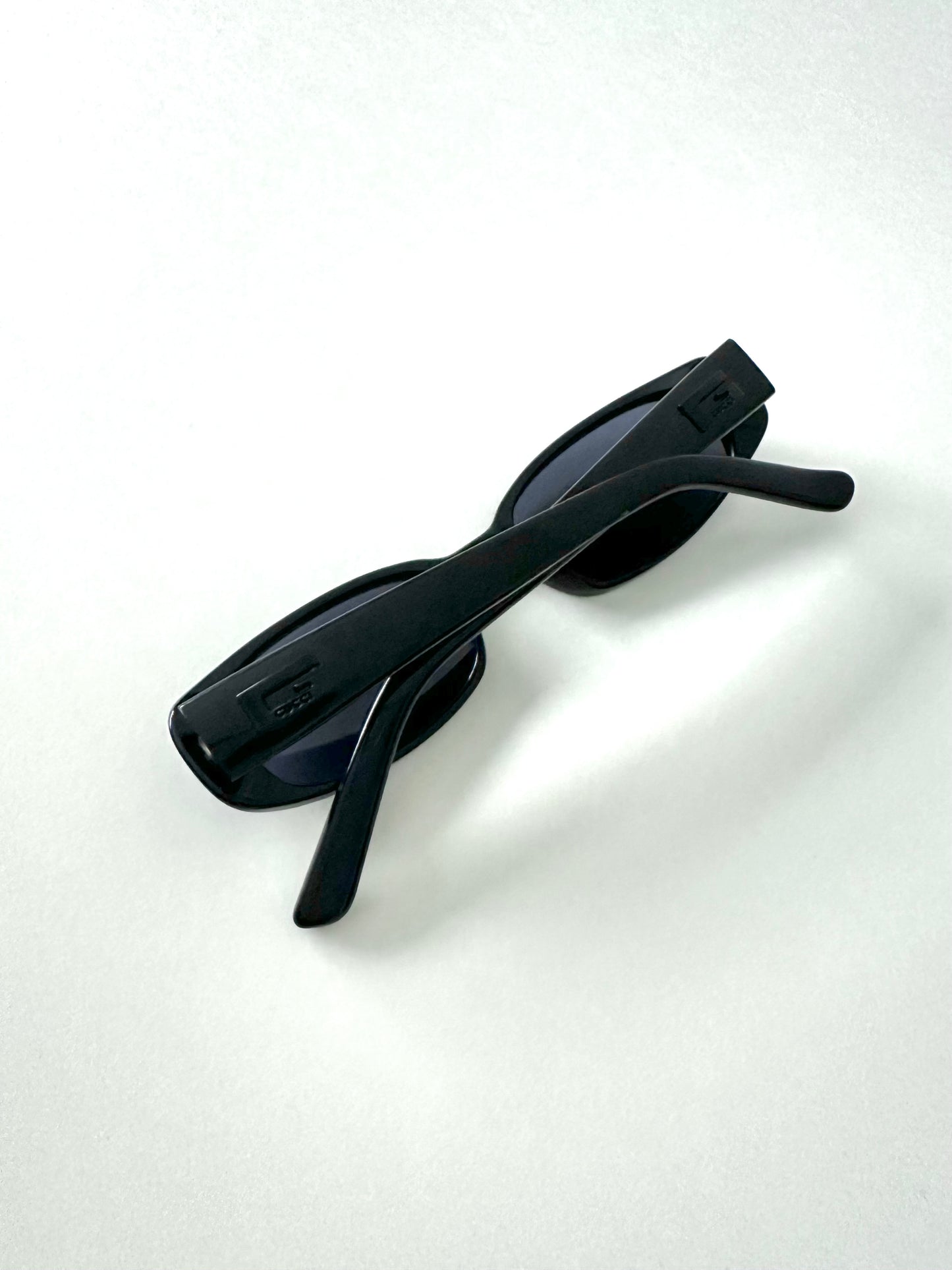 Gucci Black 'G' Logo Sunglasses