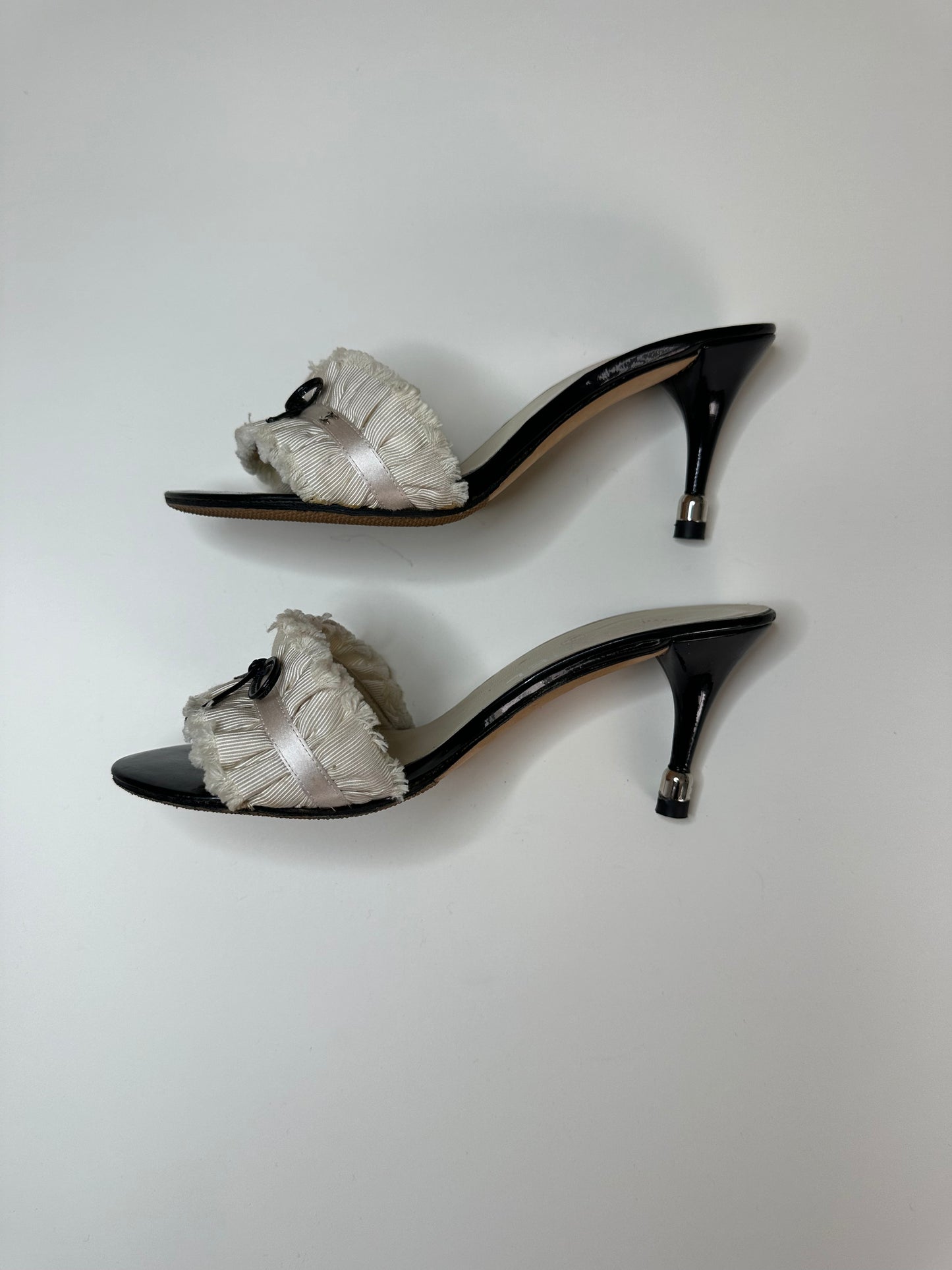 Chanel Cream Ruffle Sandals 35.5