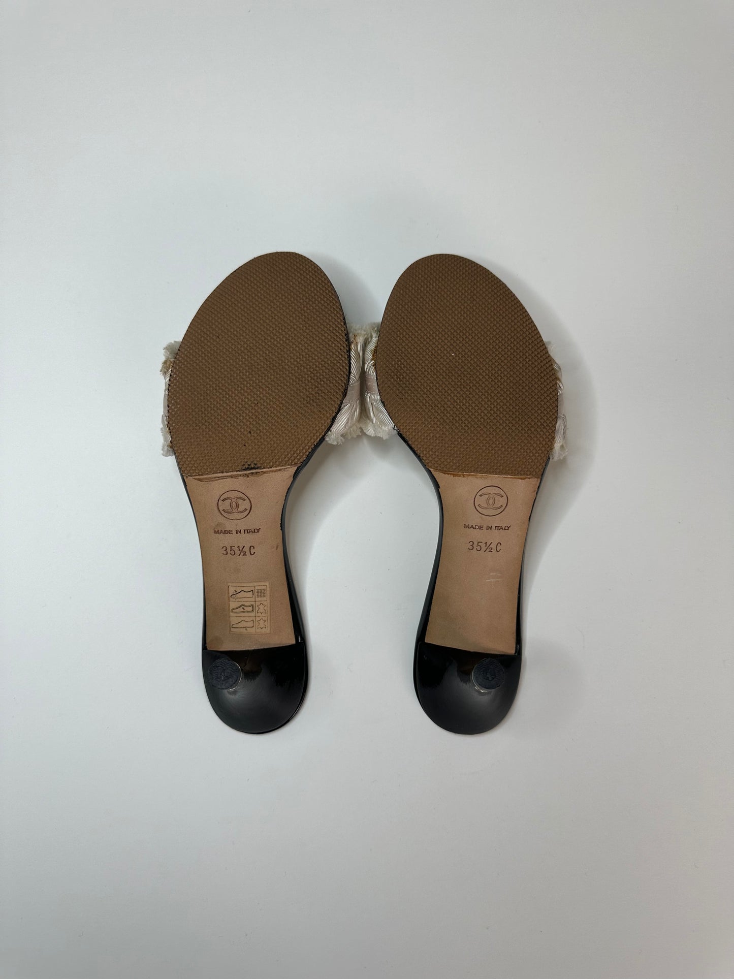 Chanel Cream Ruffle Sandals 35.5