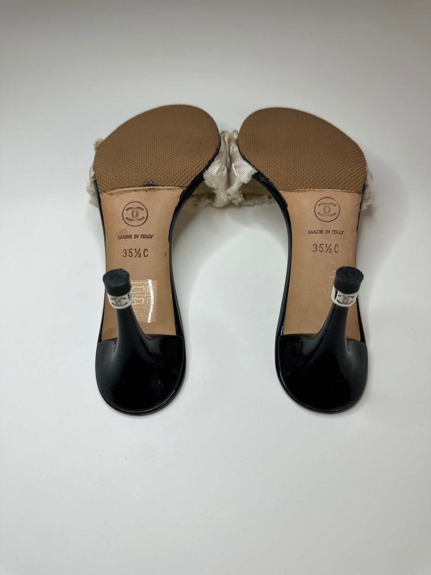 Chanel Cream Ruffle Sandals 35.5