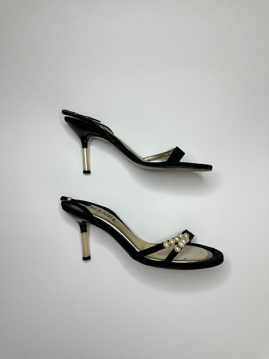 Chanel Pearl Sandals 36.5