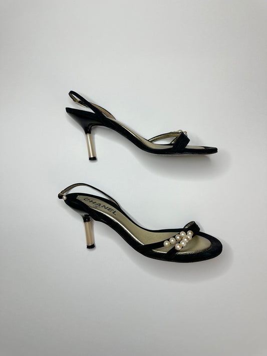 Chanel Pearl Sandals 35.5