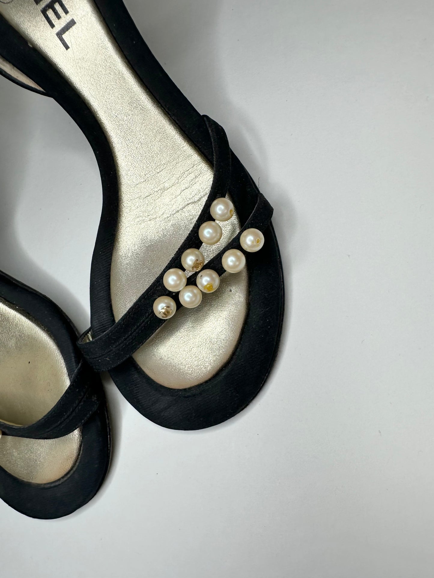 Chanel Pearl Sandals 35.5