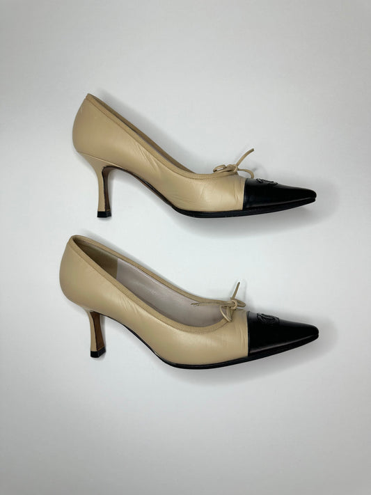 Chanel Two Tone Beige Pumps 34.5