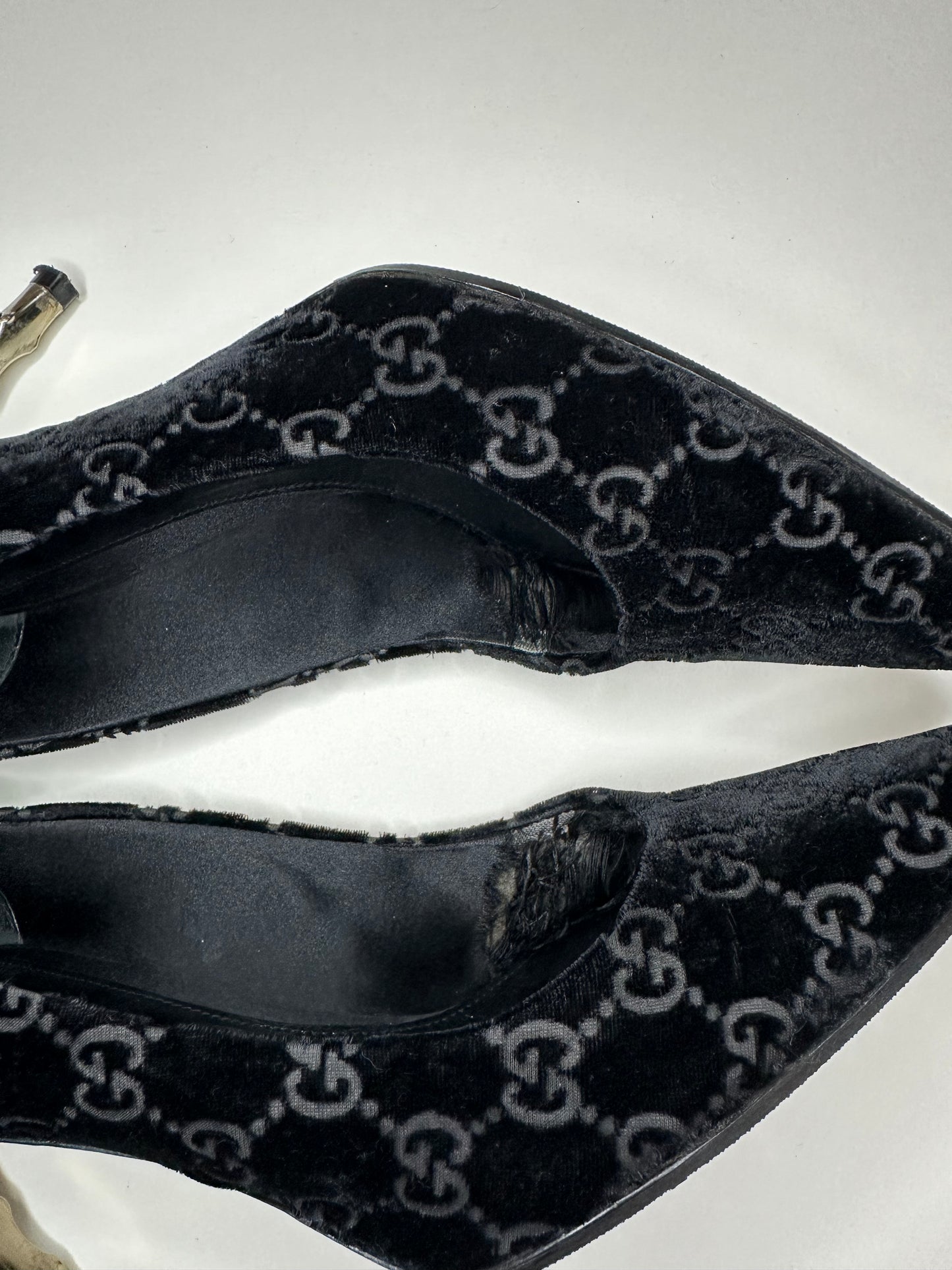 Gucci Velvet Monogram Pumps 37.5