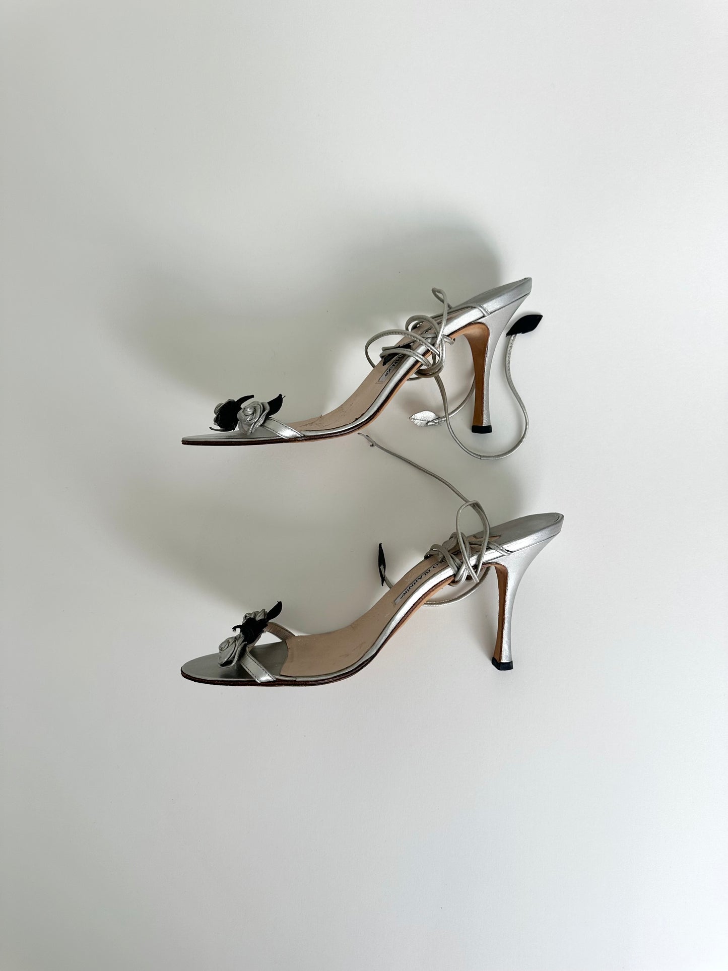 Manolo Blahnik Silver Floral Tie Up Sandals 40.5