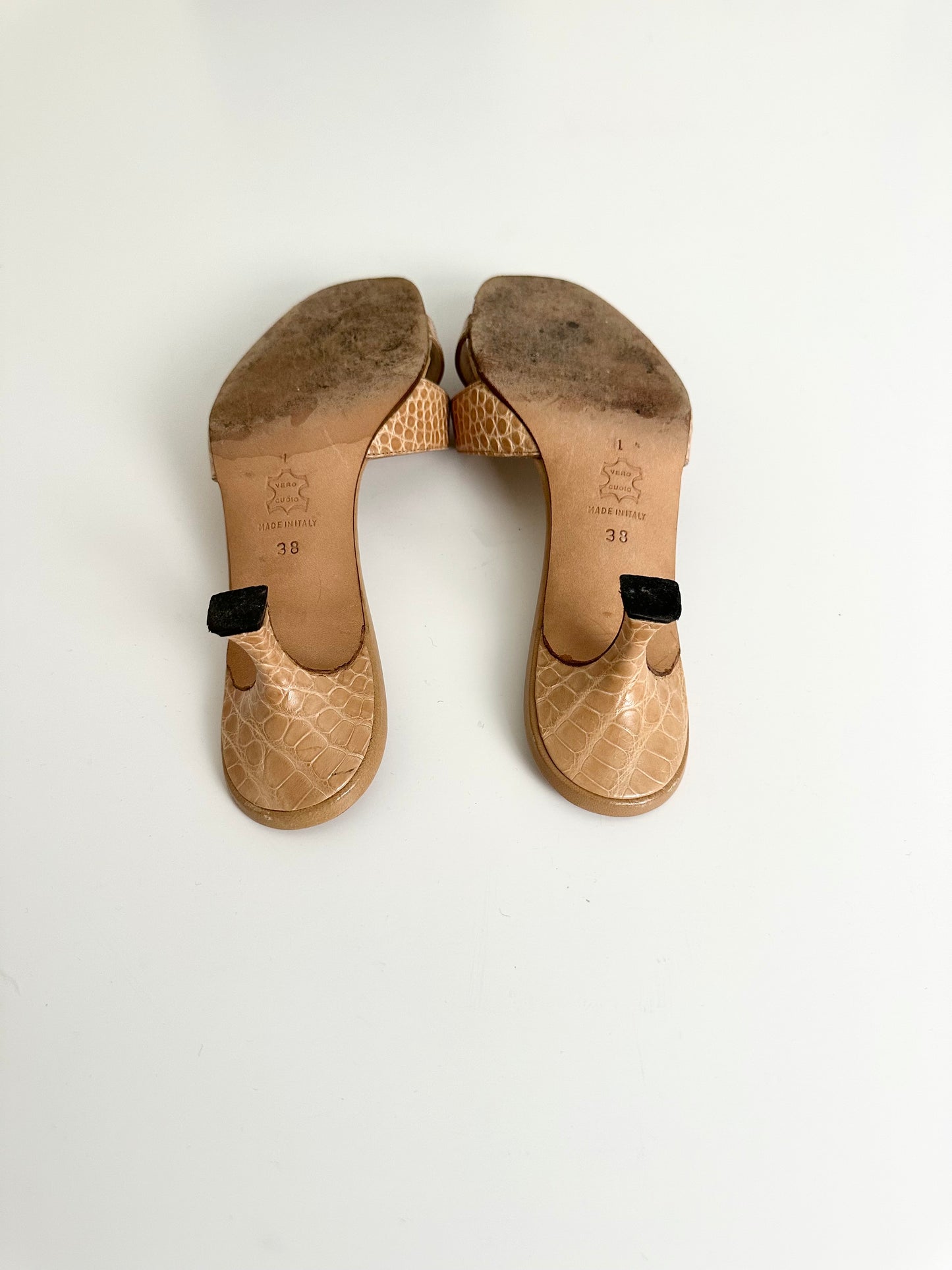 Manolo Blahnik Tan Callamu Croc Mules 38