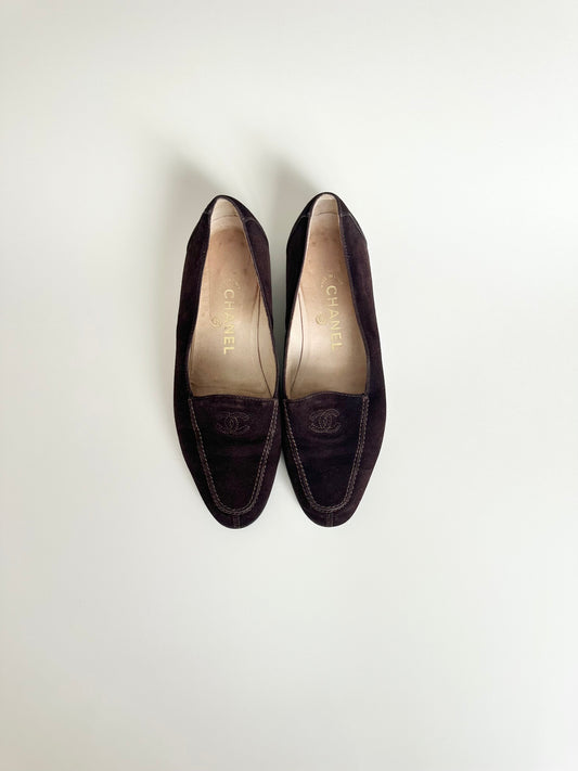 Chanel Brown Suede Logo Loafers 39.5
