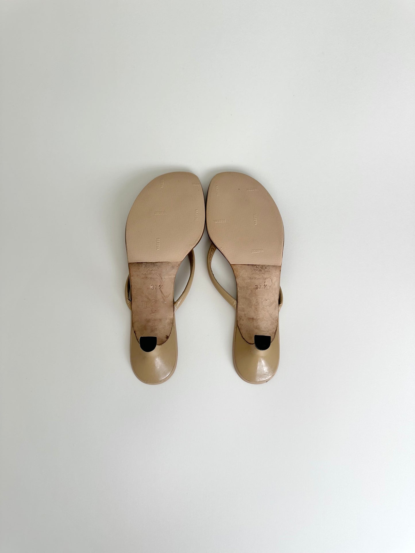 Manolo Blahnik Nude Patent Thongs 37.5