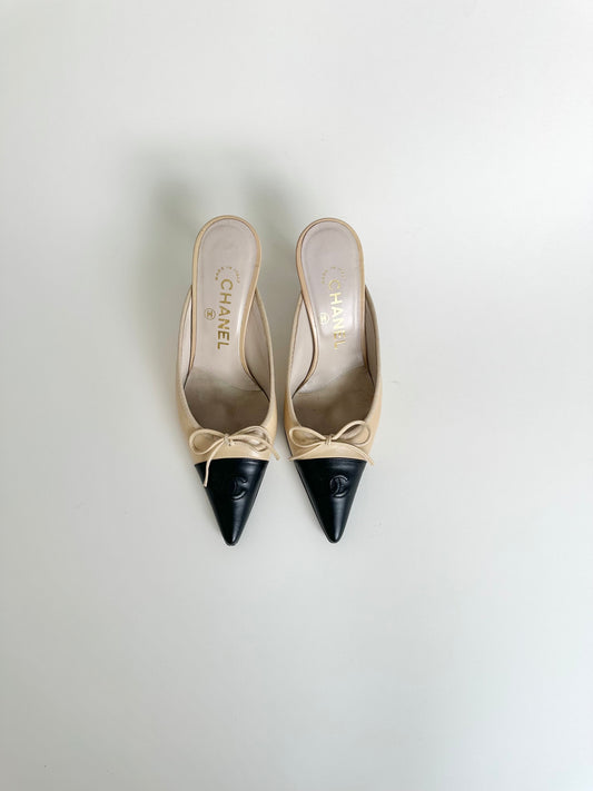 Chanel Beige/Black Logo Mules 35.5