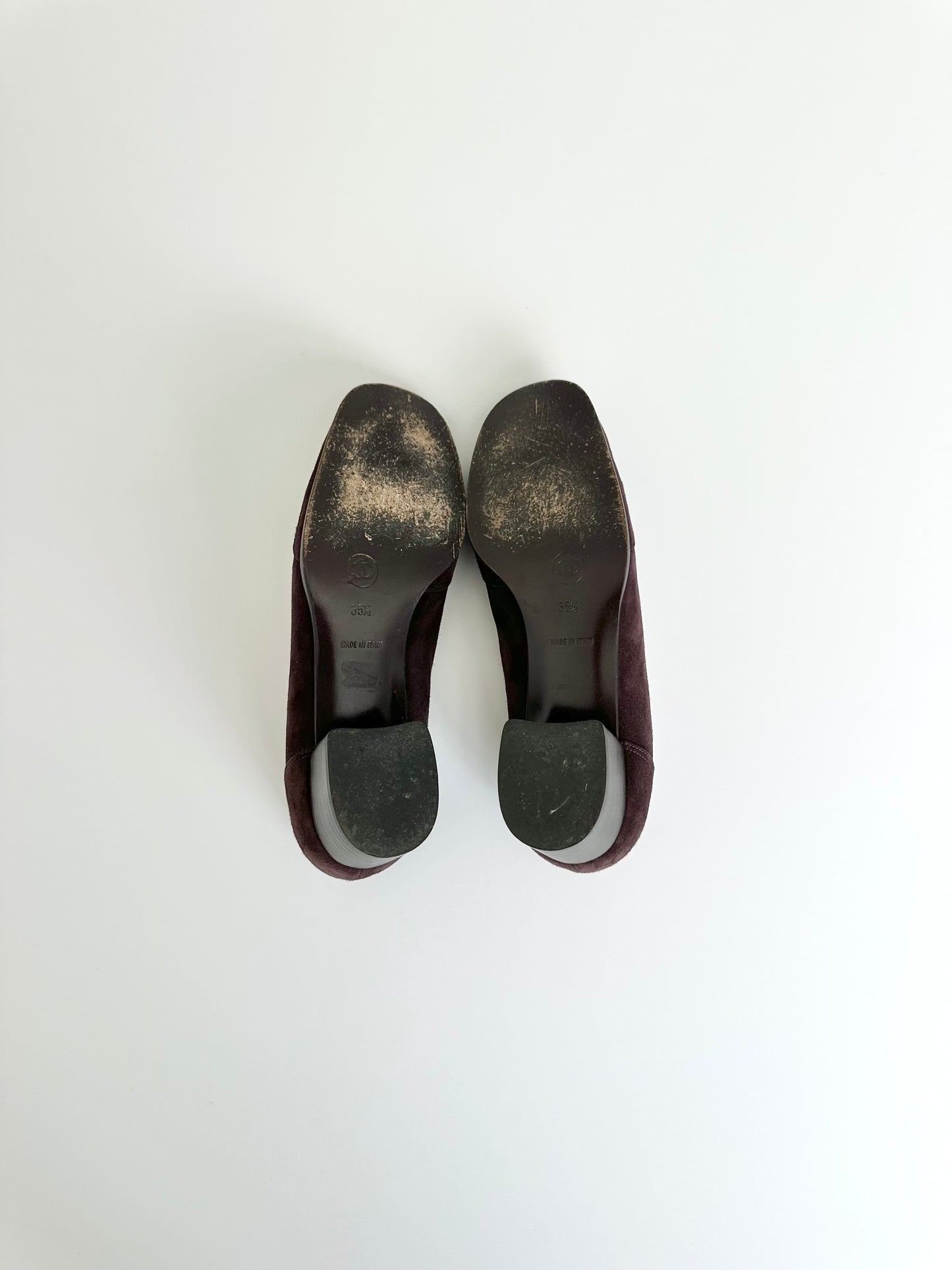 Chanel Brown Suede Logo Pumps 35.5