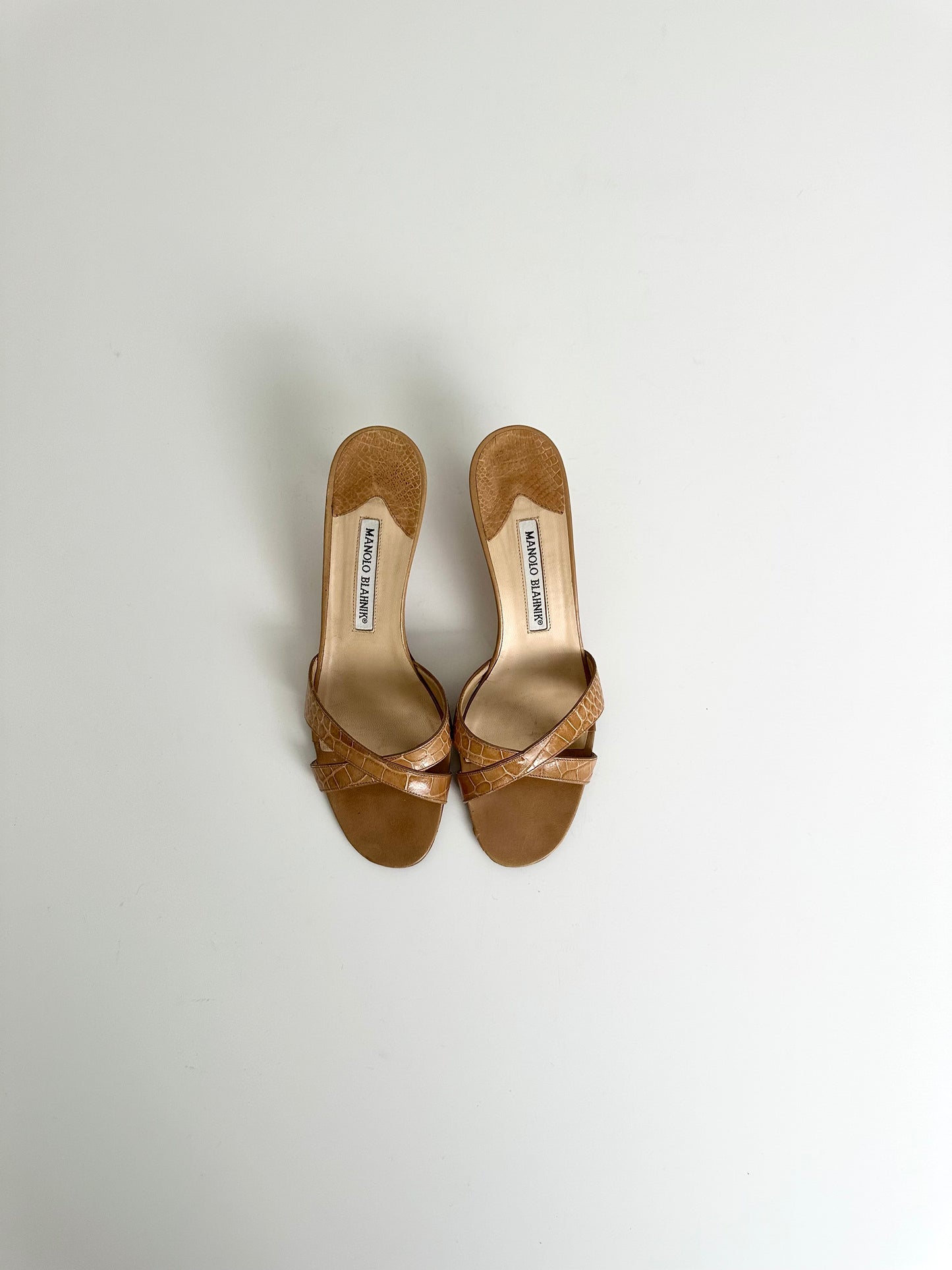 Manolo Blahnik Tan Callamu Croc Mules 38