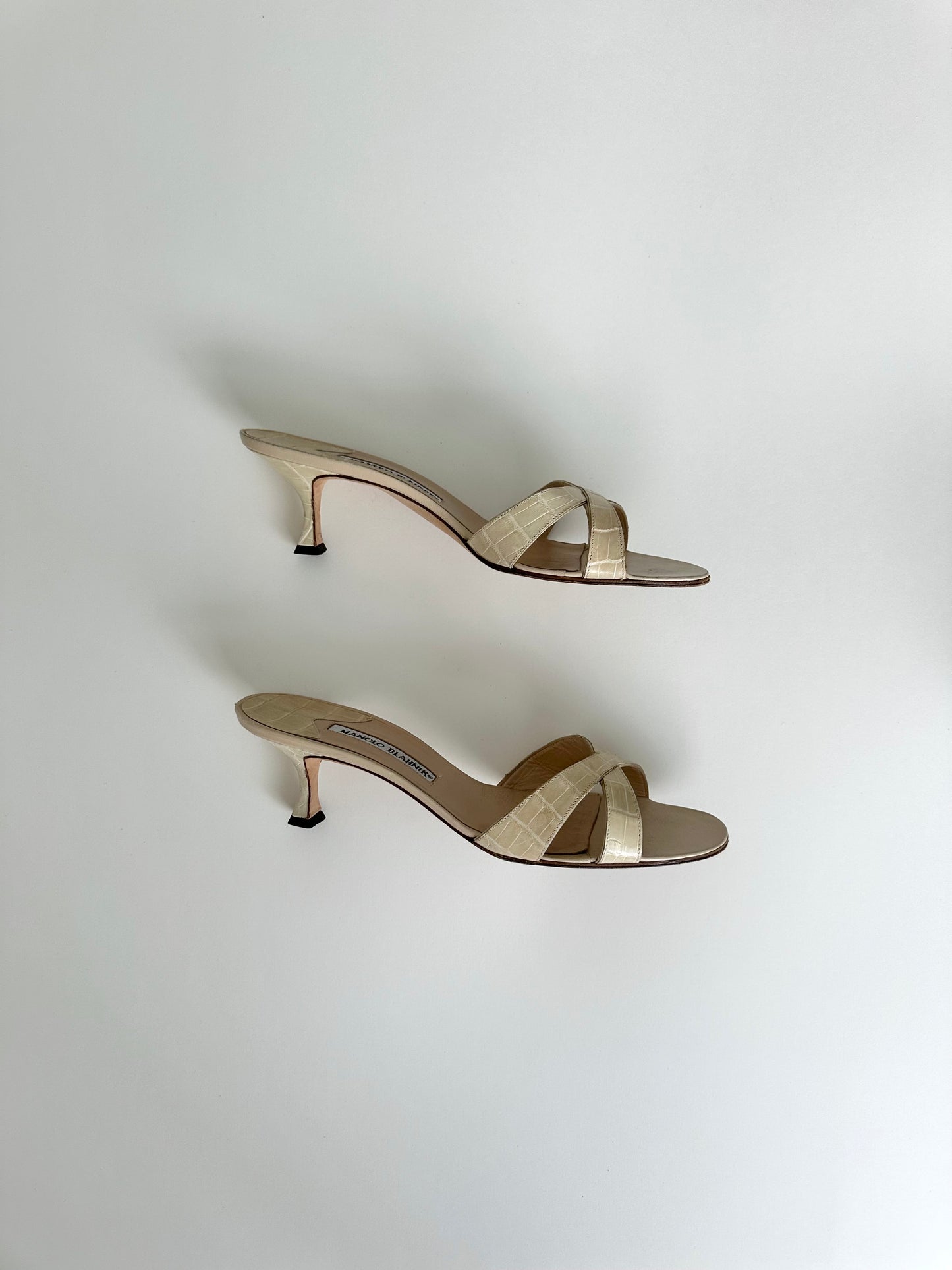 Manolo Blahnik Ivory Callamu Croc Mules 41