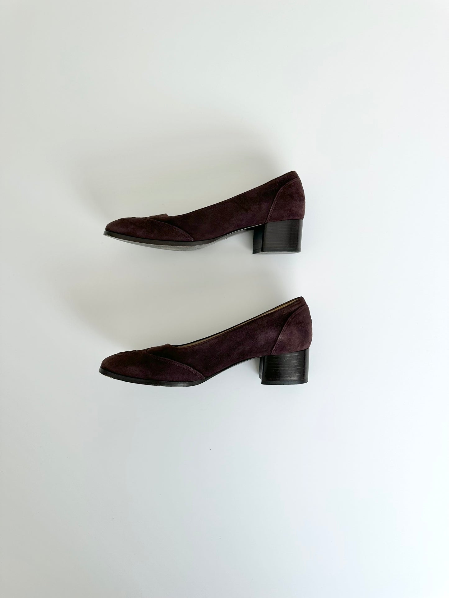 Chanel Brown Suede Logo Pumps 35.5