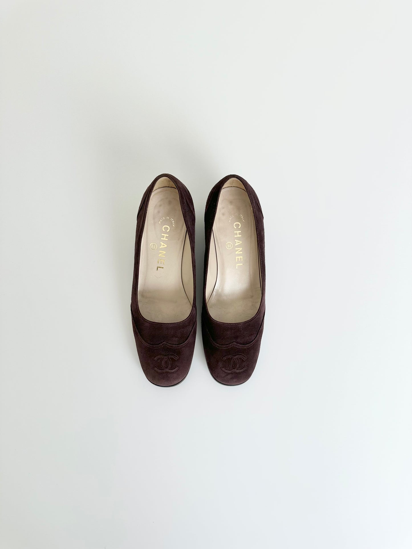 Chanel Brown Suede Logo Pumps 35.5