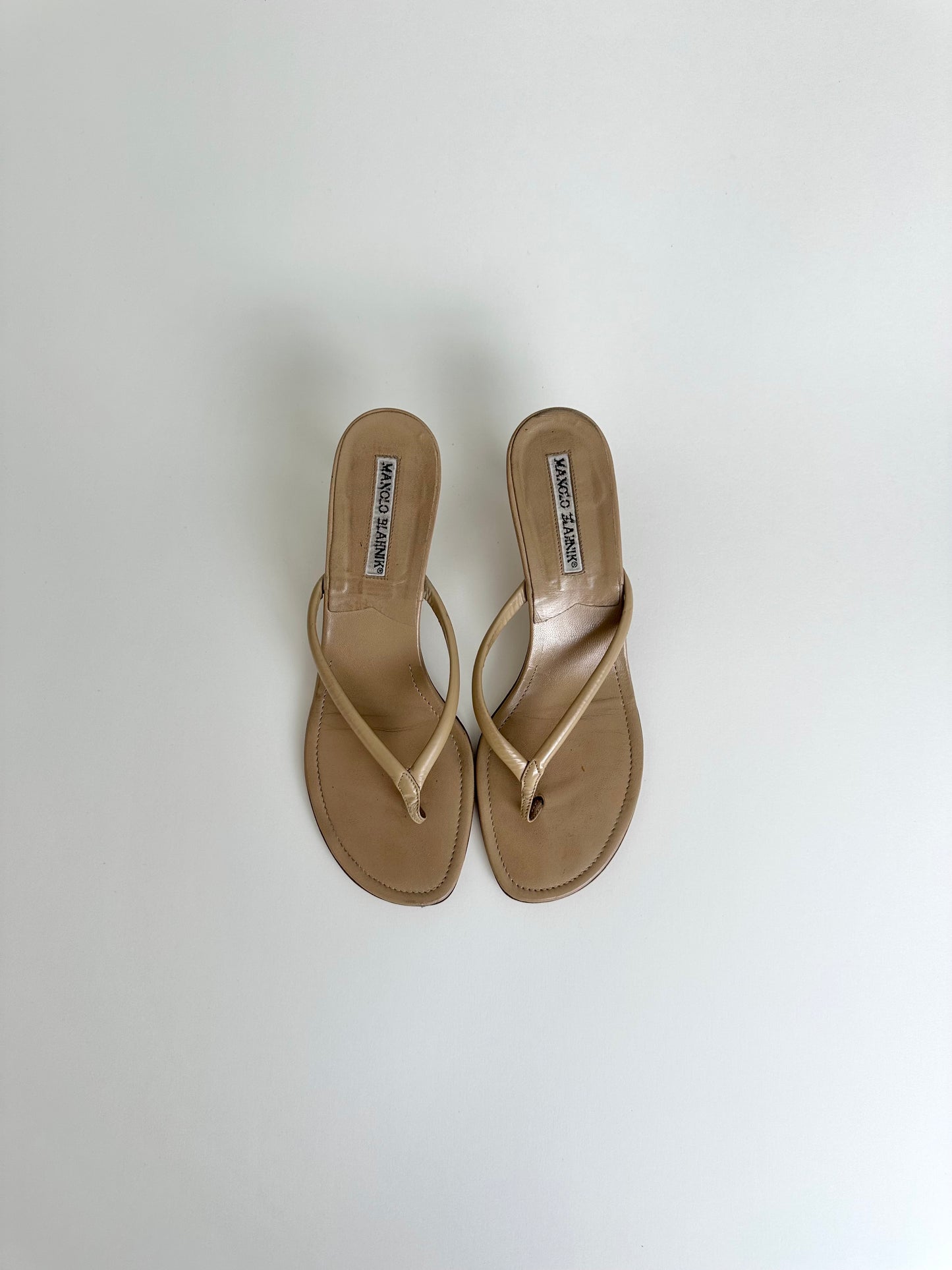 Manolo Blahnik Nude Patent Thongs 37.5