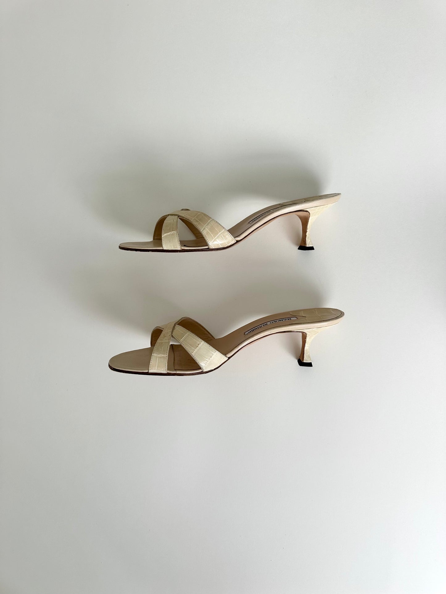 Manolo Blahnik Ivory Callamu Croc Mules 41