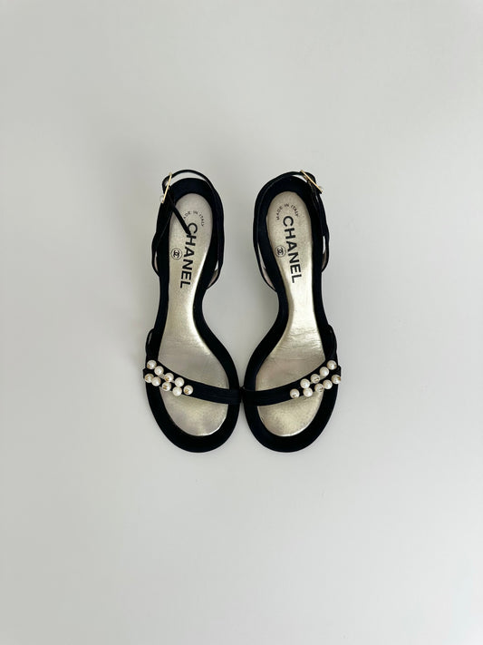 Chanel Pearl Logo Sandals 37.5