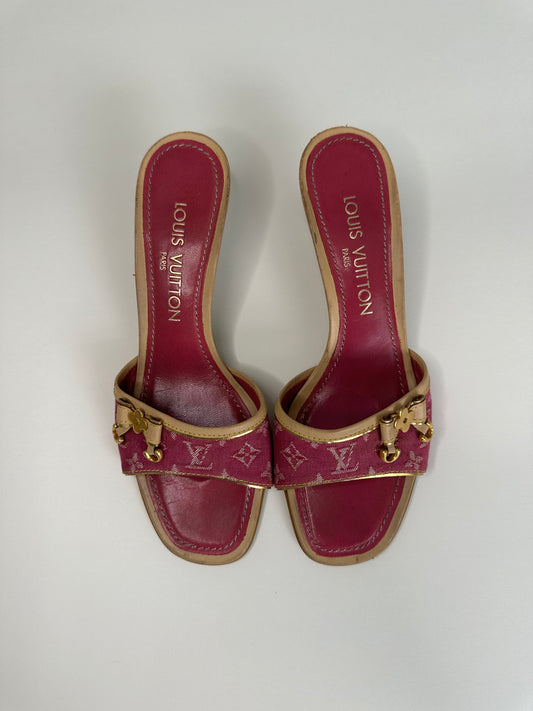 Louis Vuitton Pink Denim Sandals 36.5
