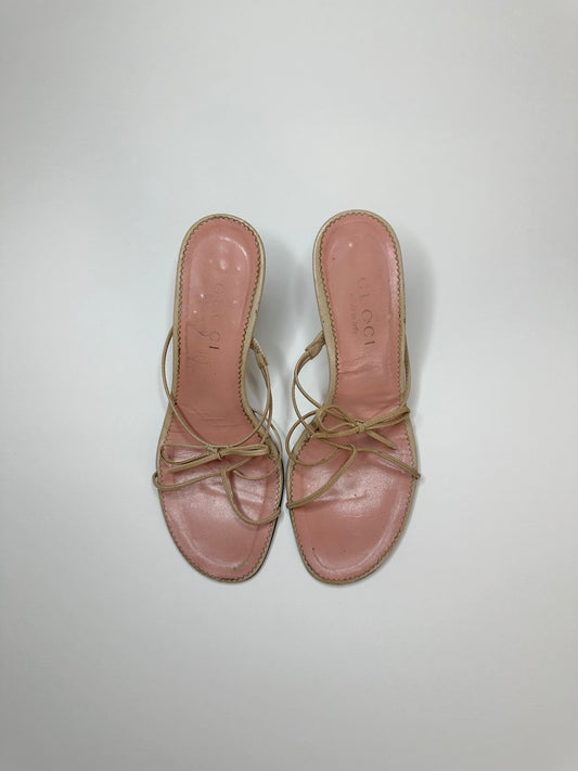 Gucci Beige Bow Sandals 35