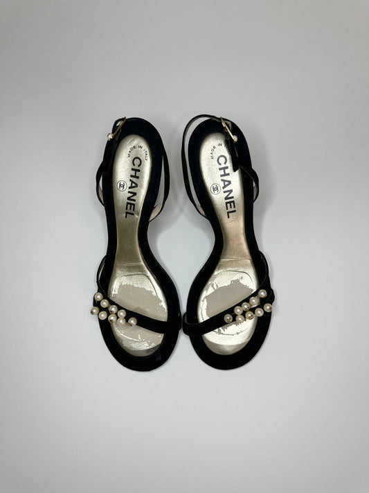 Chanel Pearl Sandals 36.5